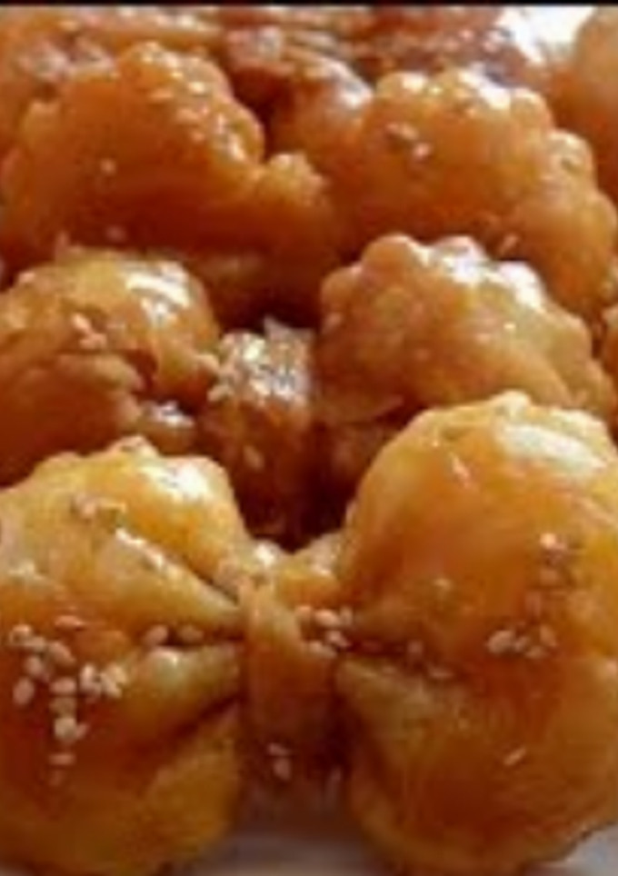 Una foto de Lacitos de miel (galletas marroquíes) receta de Ramadán