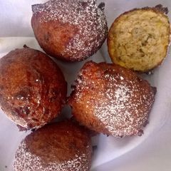 A picture of Banana Fritters.