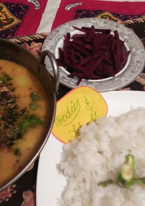 A picture of Moong Masoor Daal and Chawal😀😀.