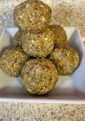 A picture of Healthy oats ladoo.