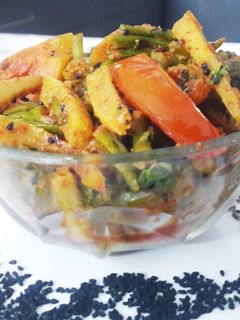 मूली और मोगरी की सब्जी (mooli aur mogri ki sabzi recipe in Hindi) रेसिपी मुख्य फोटो