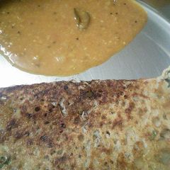 A picture of Onion Rava dosa.
