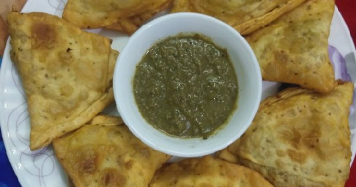 Aloo Samosa Recipe by MONIKA AGGARWAL - Cookpad