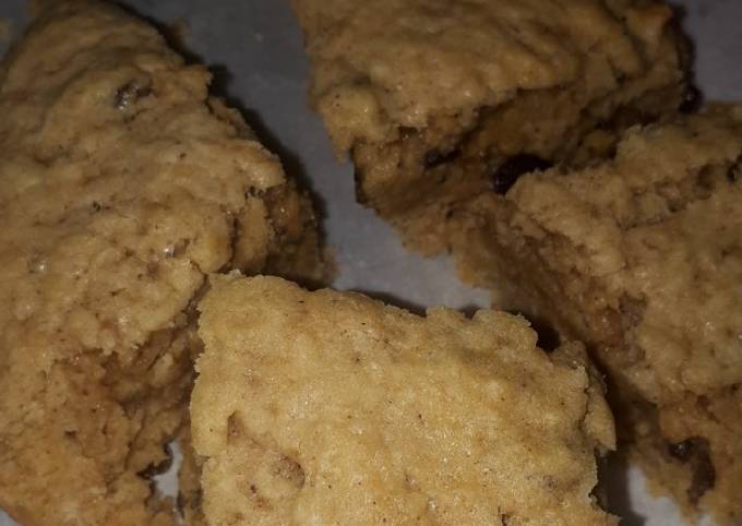 Soft scone (oatmeal raisin)