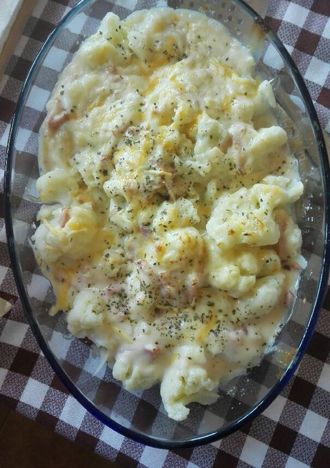 Una foto de Coliflor con bechamel y bacon