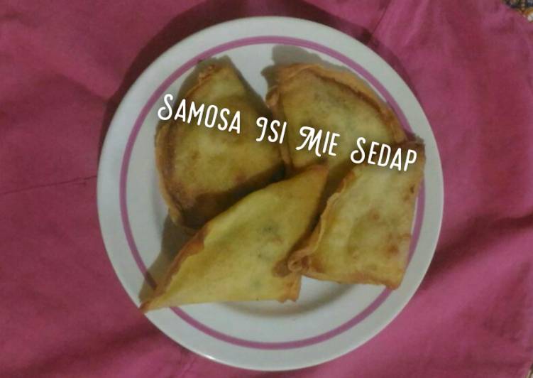 Cara Gampang Membuat Samosa isi Mie Sedap Anti Gagal