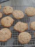 Cookies veganos de batata-doce e coco sem glúten