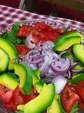 Salada de Rúcula, Abacate e outros..