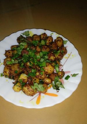 A picture of Aloo achari.