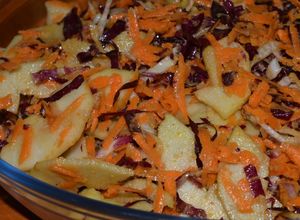 Una foto de Ensalada de radicchio, manzana y zanahoria