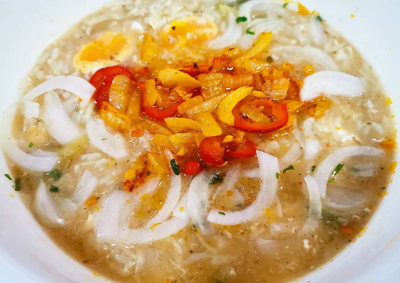 Aguadito de Huevos Con Sofrito & Zarza