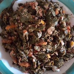 A picture of Kodon zogale(moringa leaf).