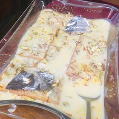 A picture of Instant Shahi Tukrey.