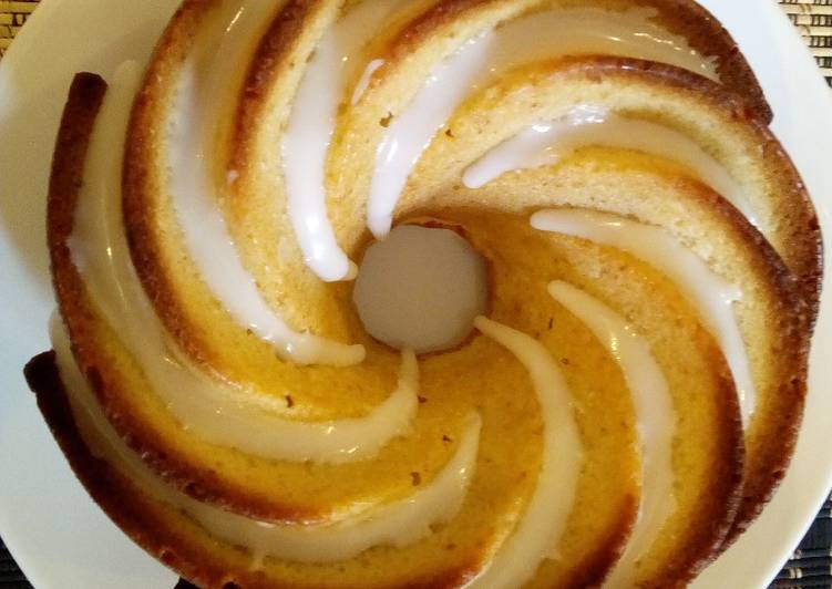 Vanilla Spiral Bundt Pan Cake