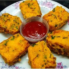 Cheesy Bread Pakoda A picture of Cheesy Bread Pakoda.