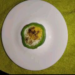 Egg in capcicum rings A picture of Egg in capcicum rings.