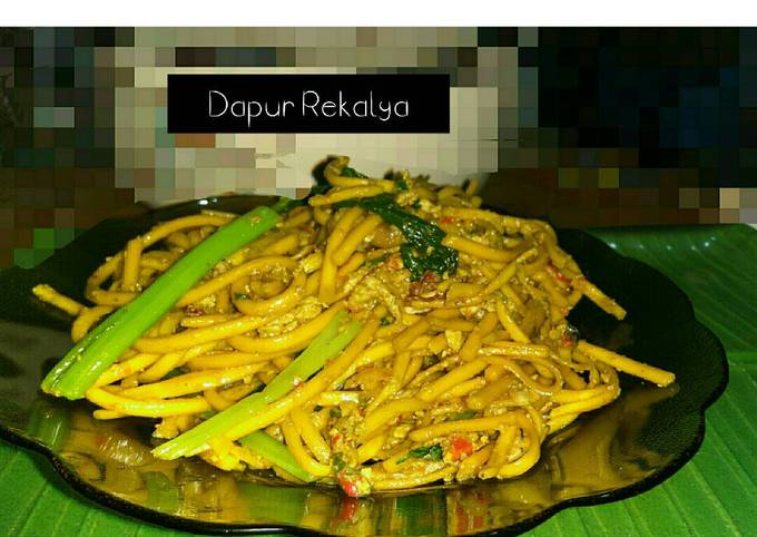 Wajib coba! Bagaimana cara buat MIE GORENG GOMAK BUMBU MEDOK by Dapur Rekalya dijamin lezat