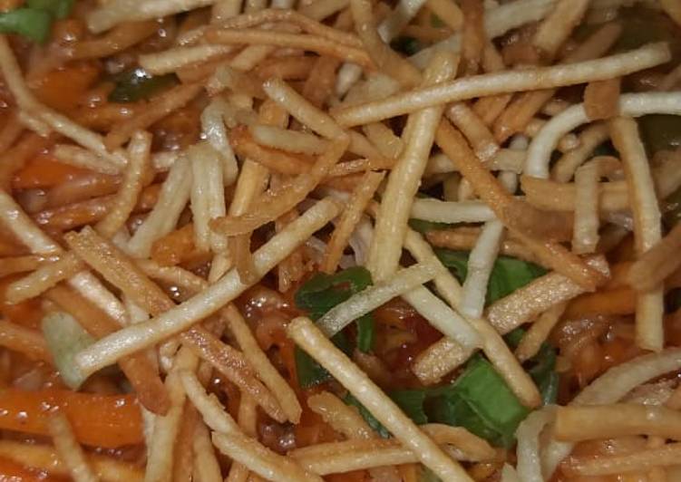 Fried noodles Manchurian bhel