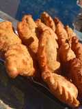 Empanadas de pescado de río al aire libre
