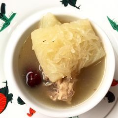 A picture of Shark Fin Melon Pork Soup.