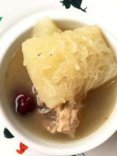 A picture of Shark Fin Melon Pork Soup.