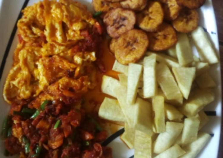 Step-by-Step Guide to Prepare Ultimate Fried yam, plantain and egg/sauce