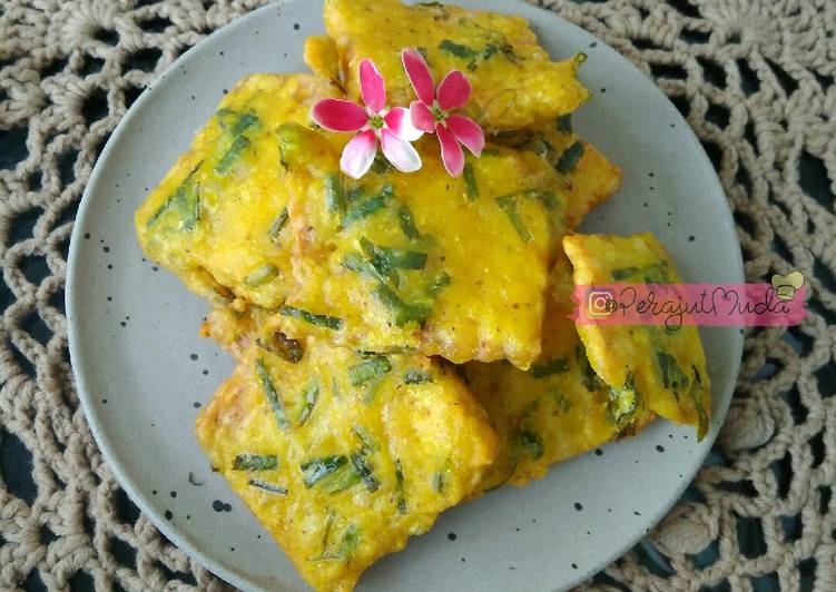 Cara Gampang Membuat Resep Tempe Goreng Tepung dengan Kucai yang Enak