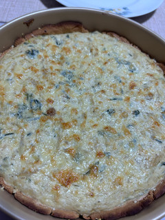 Foto de Quiche sem gluten de tofu com bacon e espinafre