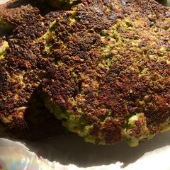 A picture of Keto Broccoli Fritters.