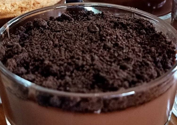 Chocolate Silky pudding (with crumbs)