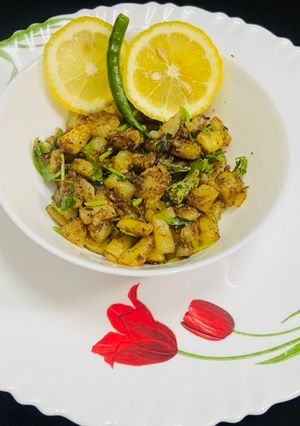 A picture of Farali jeera aloo.
