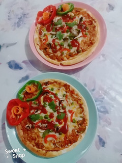 عکسی از دستور پیتزا مرغ و قارچ 🍕😋