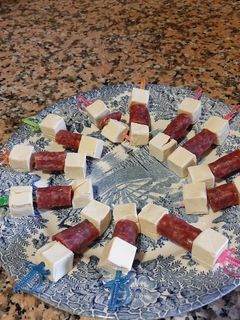Una foto de Brochetas de longaniza