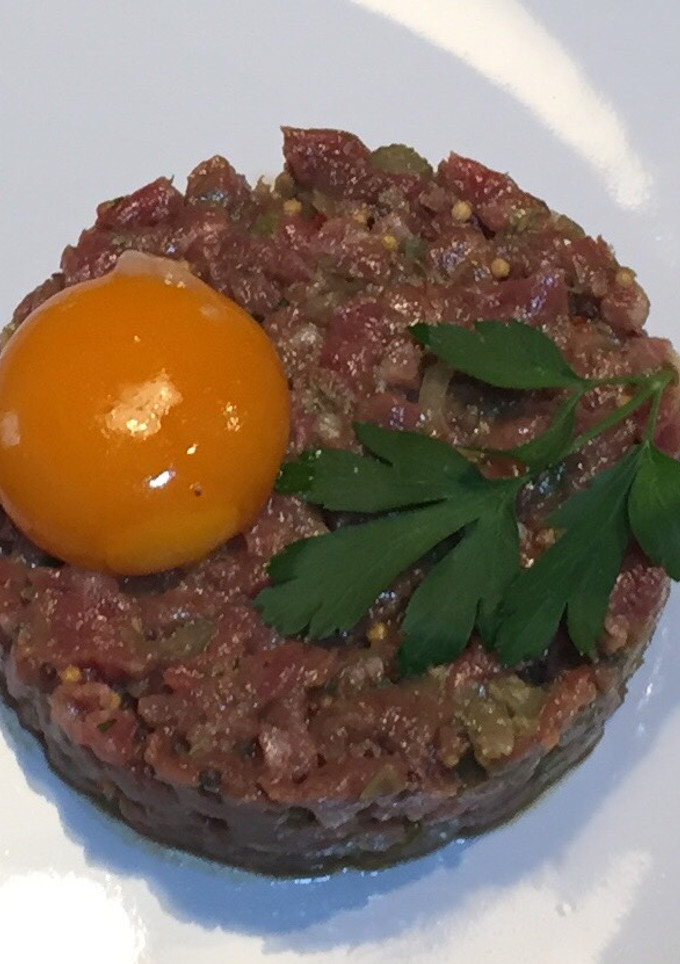 Una foto de Steak Tartar de Solomillo de Ternera