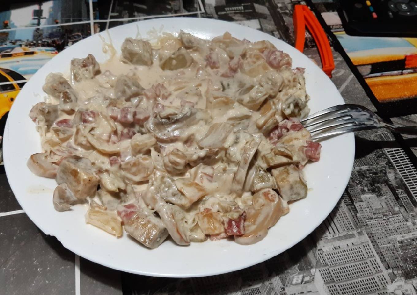 Berenjena con jamón y nata