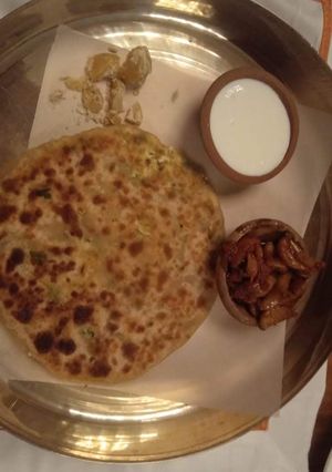 A picture of Aloo paratha.