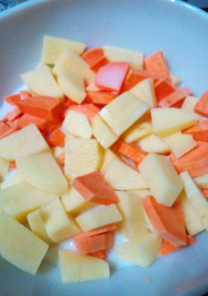 Una foto de Puré de papas y boniato a la leche en microondas
