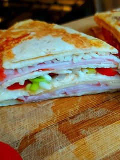 O poză a rețetei Tortilla cu de toate.