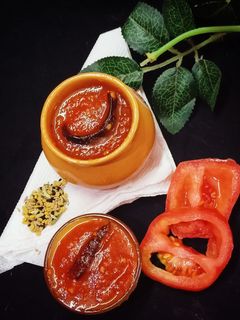 टमाटर की मीठी चटनी (tamatar ki meethi chutney recipe in Hindi) रेसिपी मुख्य फोटो