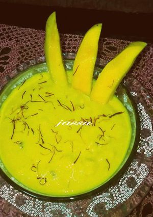 A picture of Mango kesar rabdi.