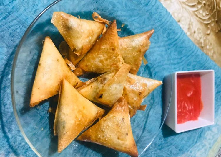 Recipe of Homemade Tawa Samosas