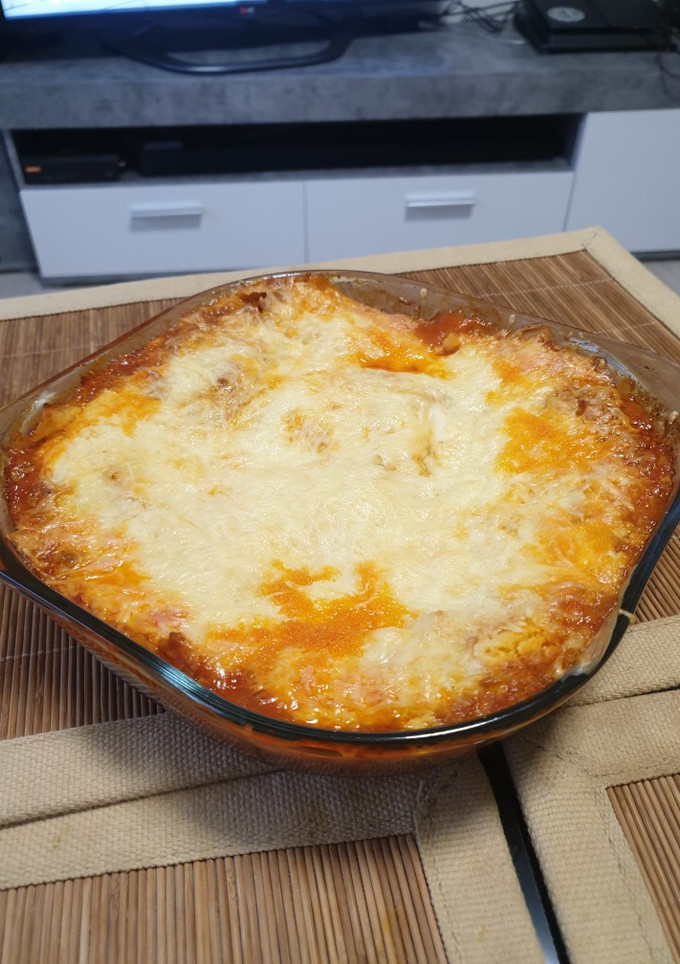 Una foto de Lasaña de carne picada con bechamel