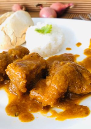 Foto principal de Costillas de cerdo con salsa de jengibre, cerveza y miel