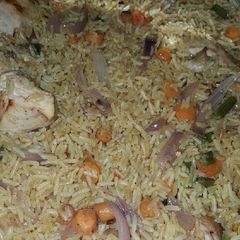 A picture of Spicy Chicken Rice.