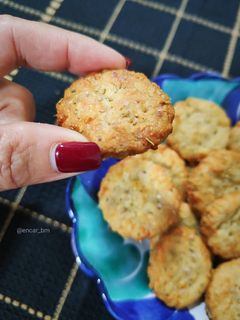Una foto de Galletas saladas de queso y romero