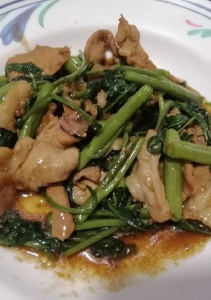 รูปของ ผัดผักบุ้งใส่หมู