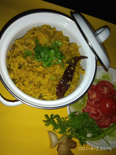 मिक्स दाल मसाला खिचड़ी (Mix Dal Masala Khichdi recipe in Hindi) रेसिपी मुख्य फोटो