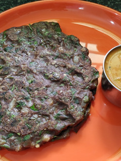 ராகி ரொட்டி (Raagi Rotti Recipe in Tamil) செய்முறை முக்கிய புகைப்படம்