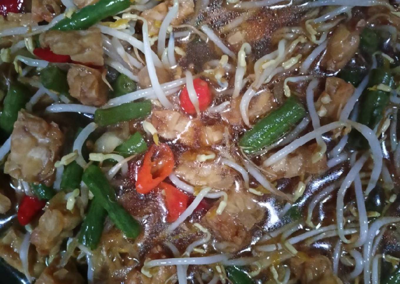 70. Tumis kacang panjang tempe taoge