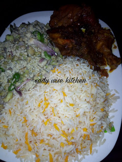 A picture of Rice with cowleafflower salad.